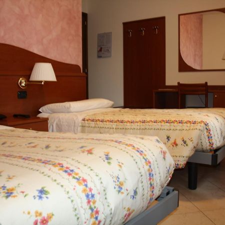 Italia Risorta Hotel Arsiero ภายนอก รูปภาพ